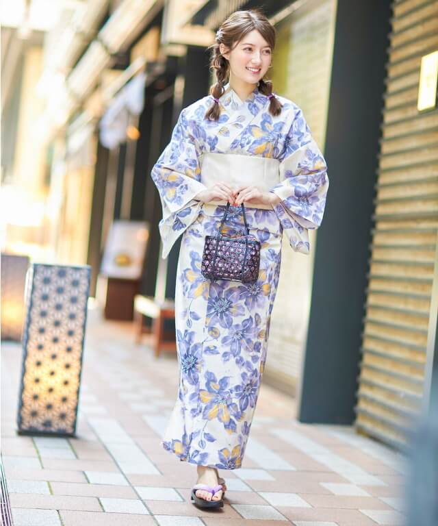 Recommended Experience in Autumn and Winter] Kyoto Kimono Rental